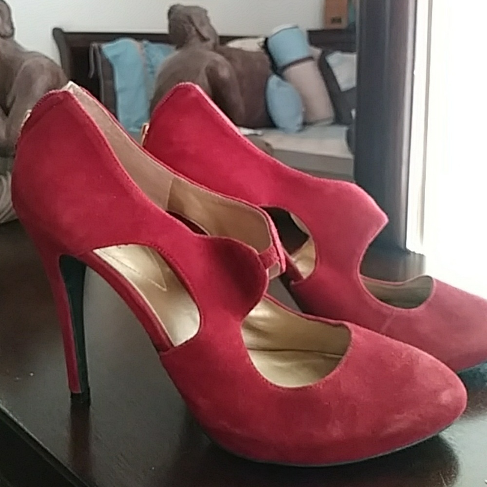 Guess 8.5 heel